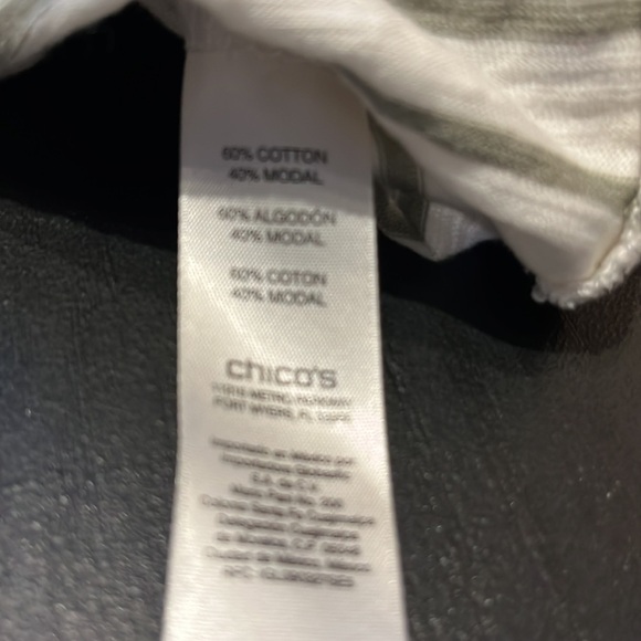 Chico’s women’s size 1, 3/4 sleeve shirt, cotton- grey and white - Picture 3 of 4